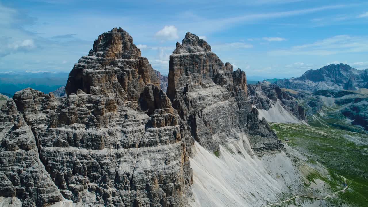 Parco Naturale Nazionale Tre Cime Nelle Alpi Dolomitiche. Bella natura d'Italia.