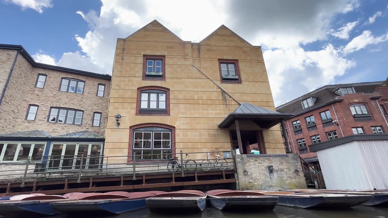 Cambridge, Fiume Cam, Barche da punting