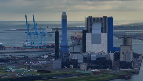 maasvlakte, massive man-made westward extension of the europoort port and industrial facility within the port of rotterdam