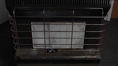 ceramic butane gas heater igniting