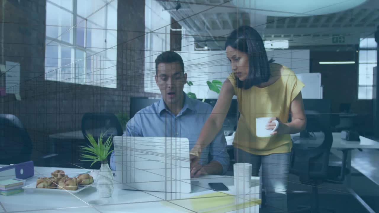 animación de formas en movimiento sobre diversas personas de negocios en la oficina.