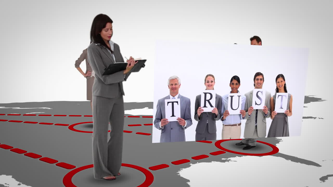 montaje futurista de personas de negocios en un mapa con pantallas que aparecen