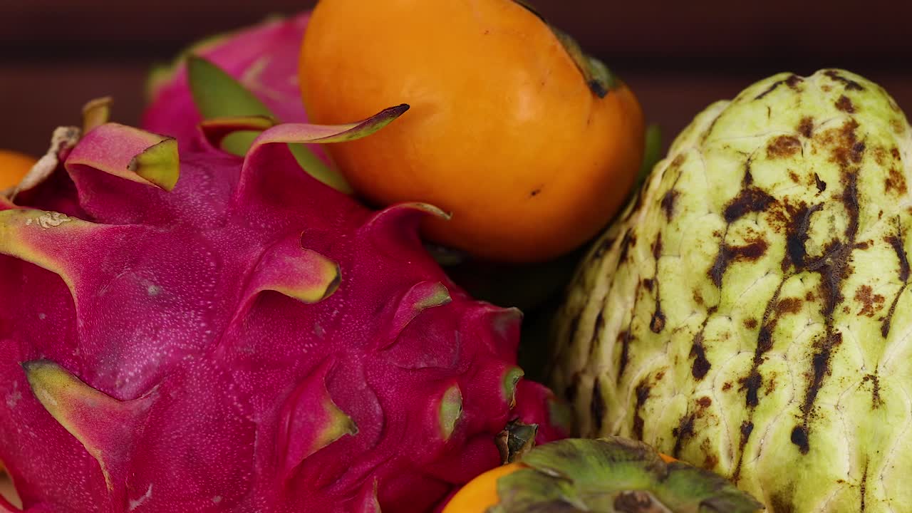 frutas vibrantes dispostas em uma vista de perto