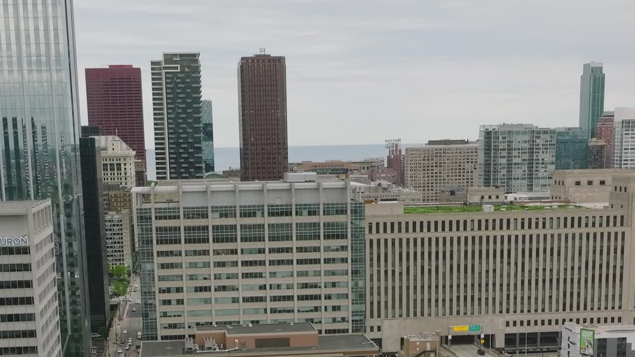 Panorama Nublado de Arranha-céus de Chicago