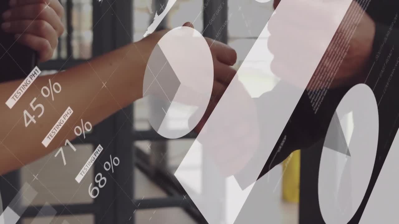 animación de estadísticas y procesamiento de datos sobre el apretón de manos de un empresario