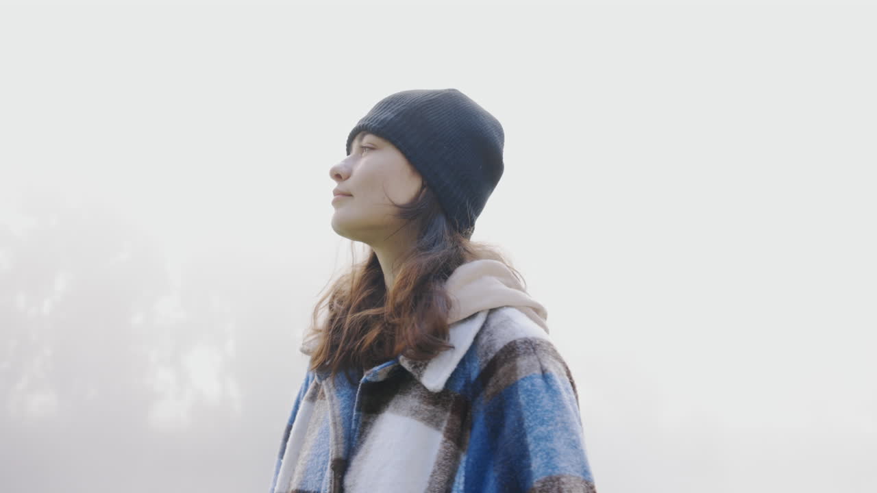 여성, 야외 및 캠핑