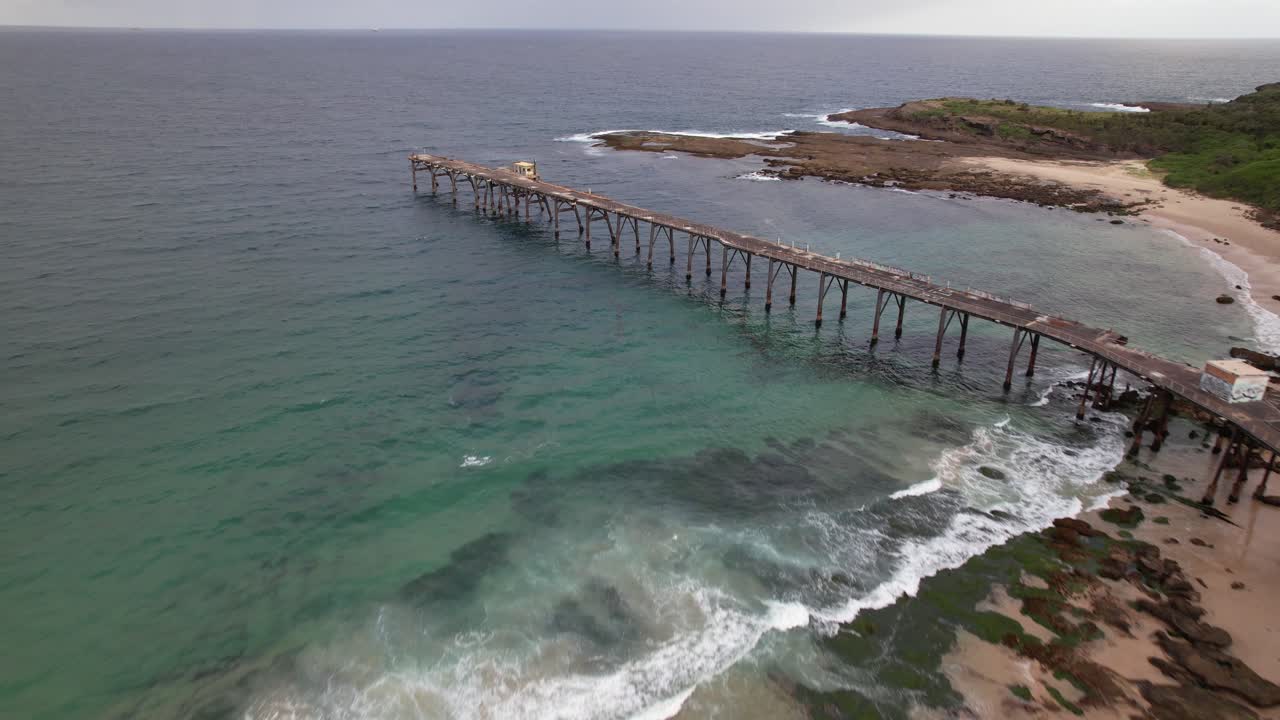 Catherine Hill Bay Jetty, Catherine Hill Bay, NSW, Australia - Aerial Pullback