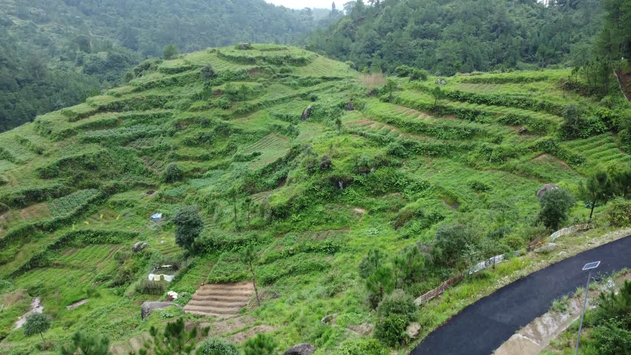 Drone video of Meghalaya's natural beauty.