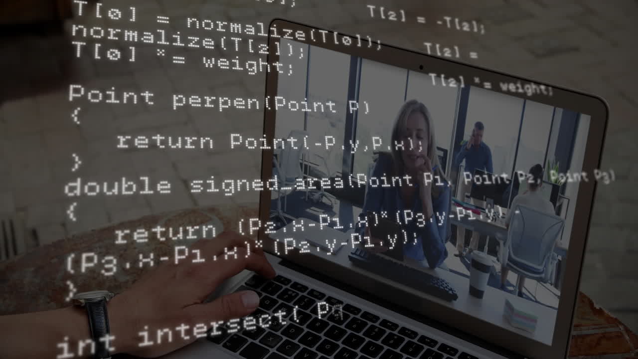 animazione dell'elaborazione dei dati su diverse persone d'affari su videoconferenza portatile