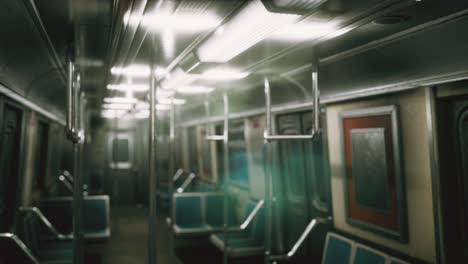 el vagón del metro en ee.uu. está vacío debido a la epidemia de coronavirus covid-19