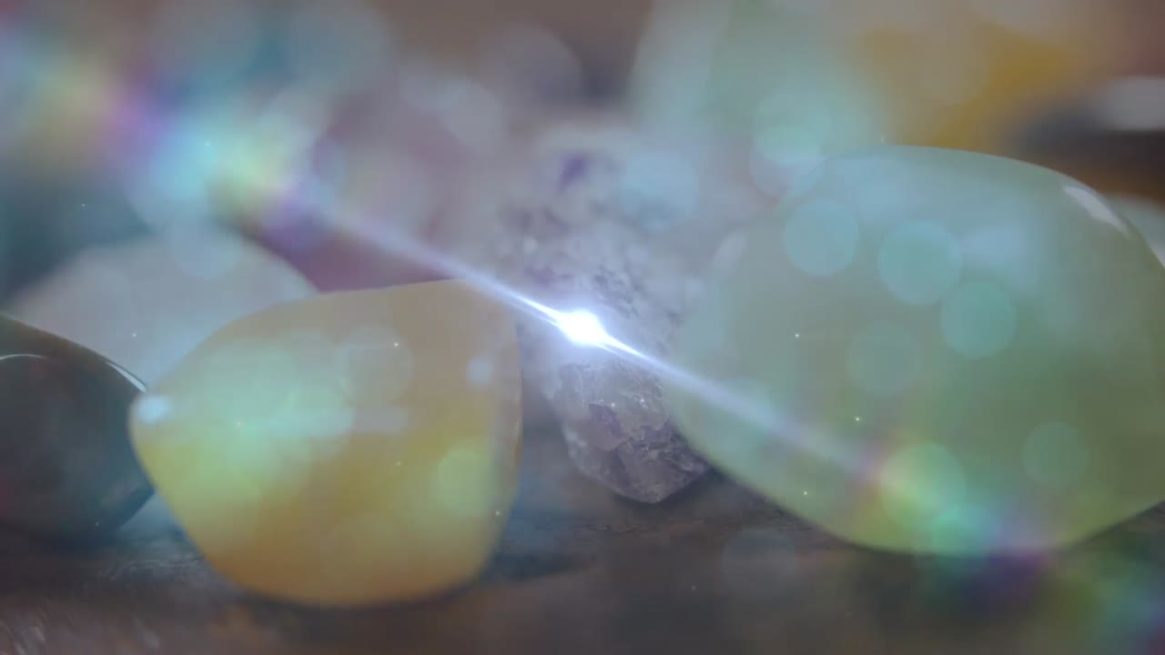 animación de estrellas que se mueven sobre piedras en superficie de madera