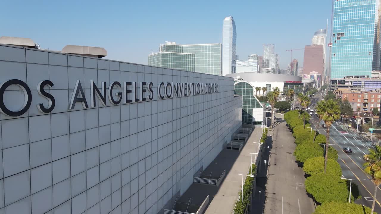 로스앤젤레스 컨벤션 센터 및 스테이플스 센터 - 로스앤젤레스
