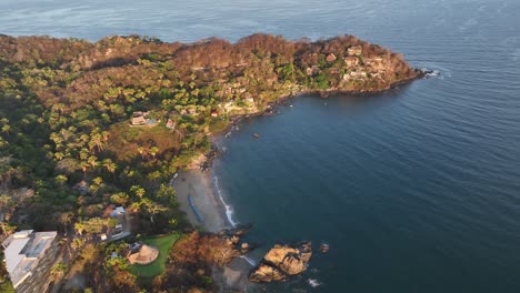 Sayulita,-Mexico's-main-beach-and-town