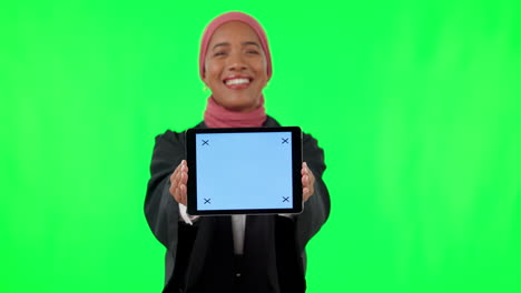 Woman,-lawyer-and-tablet,-green-screen