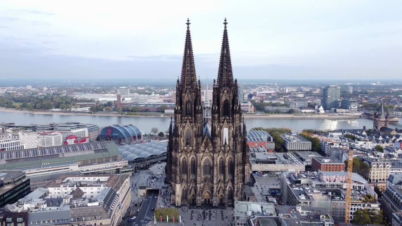 Aerial pullback view of Cathedral Church of Saint Peter, Cologne, Germany