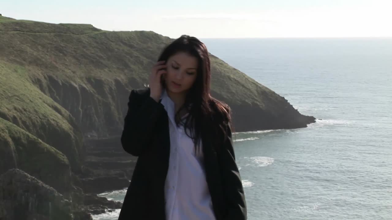 야외 에서 일 하는 사업가