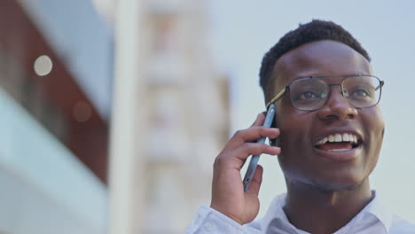 Phone-call,-business-and-black-man-talking