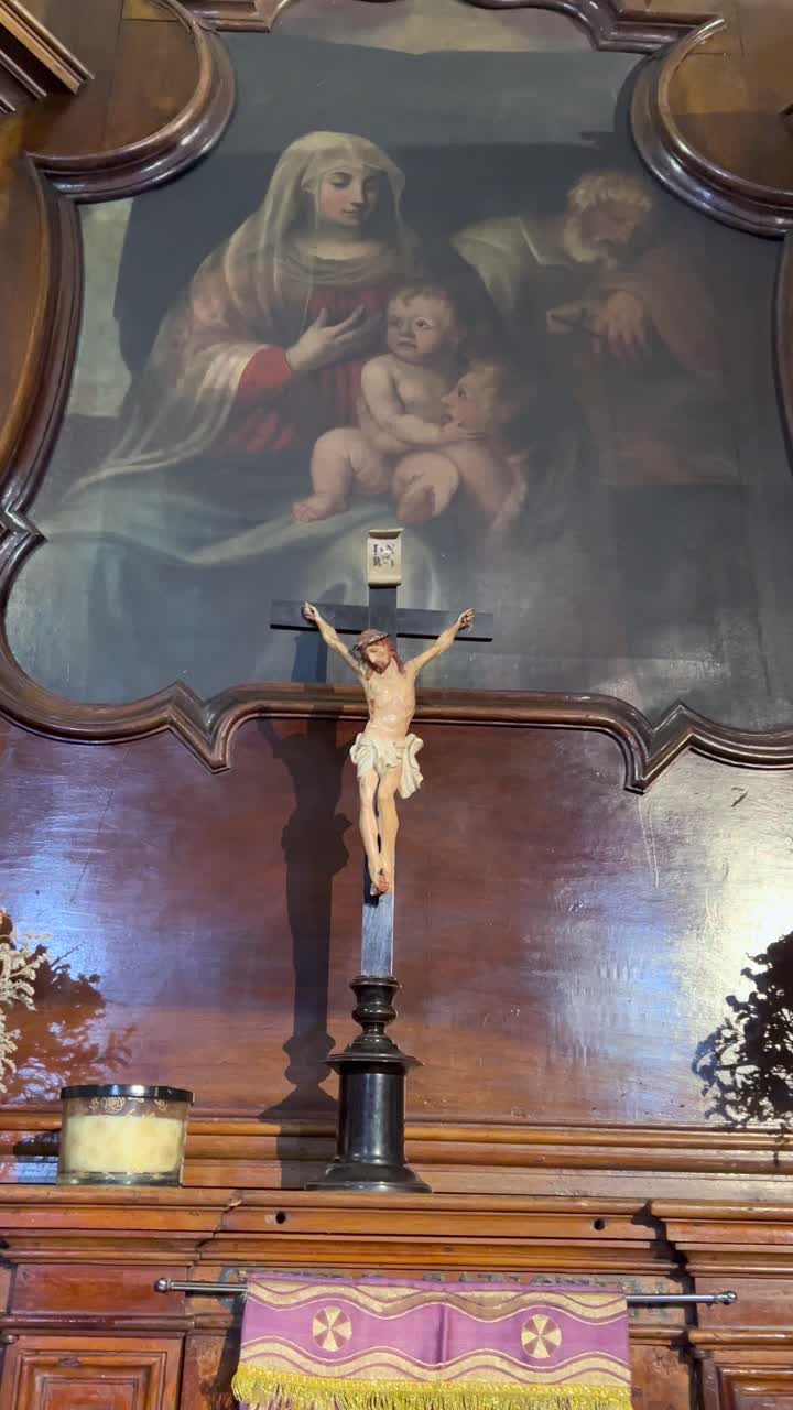 This love of Jesus is a contemplation time. Lent is a time to contemplate love more, are signs of repentance, fasting, prayer that allow the Catholic Christian in his religion to make an act of love.