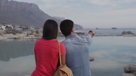 Pareja-Joven-Disfrutando-Del-Tiempo-Libre-Juntos