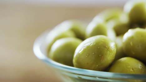 Green-olives-in-a-bowl