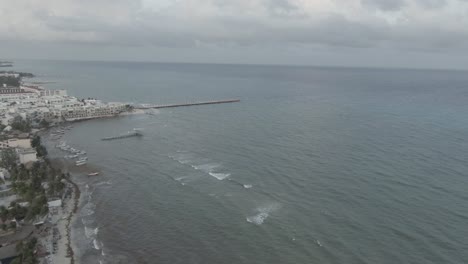 Sargassum-Algen-Am-Strand-Von-Playa-Del-Carmen-Quintana-Roo-Mexiko-6