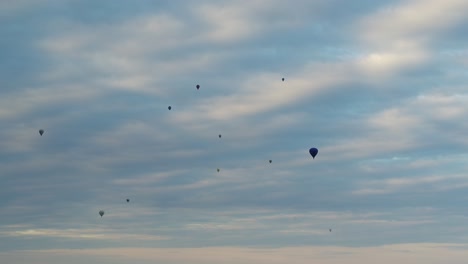 Heißluftballons-In-Birstonas,-Litauen