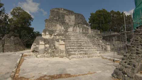 ruinas mayas en tikal en guatemala