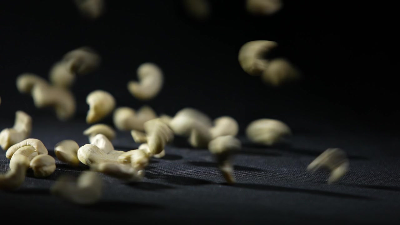 Cashews are a nut that is very beneficial for health.