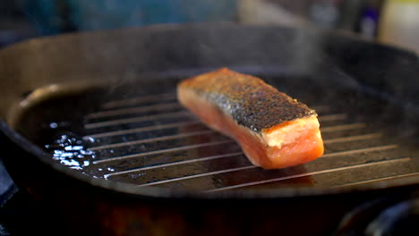 Cooking-salmon-in-a-pan