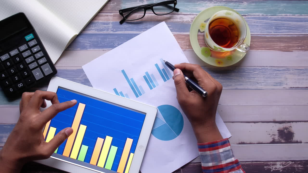 Analysere data på en tablet
