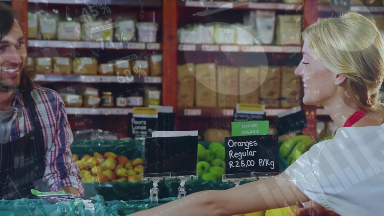 Animazione di grafici finanziari su un felice venditore caucasico e una cliente in un negozio di alimentari