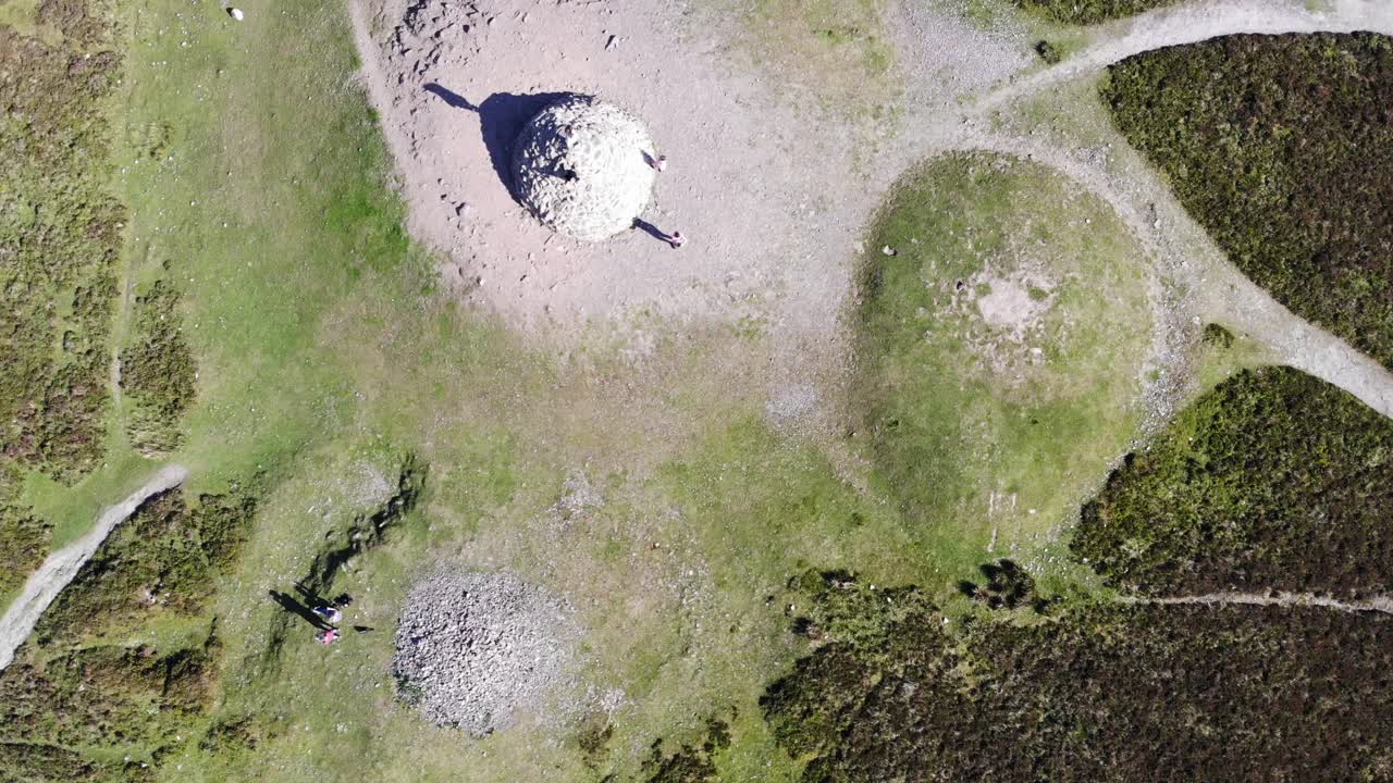 dunkery beacon exmoor devon england의 공중 오버 헤드 전방 전망