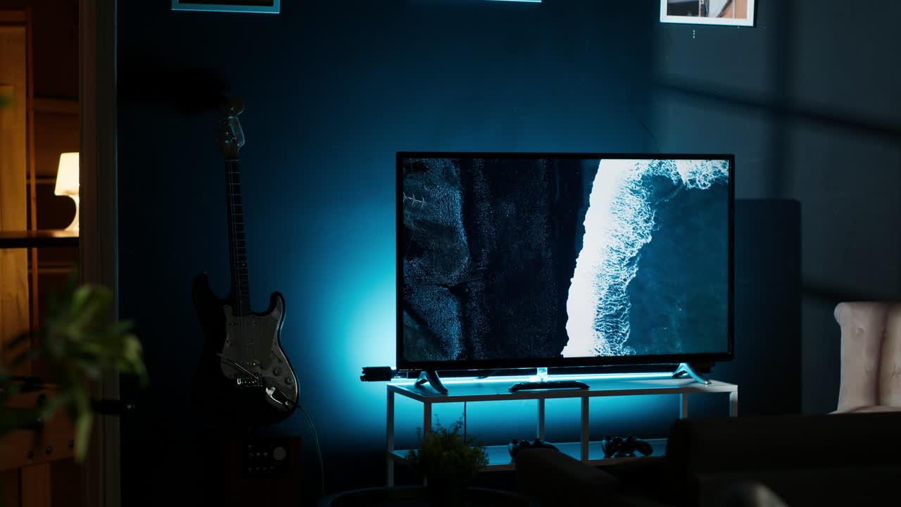 가정용 사무실 모이가 있는 현대적인 로프트 스타일의 아파트