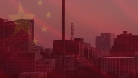 Animación-De-La-Bandera-De-China-Sobre-El-Paisaje-Urbano.