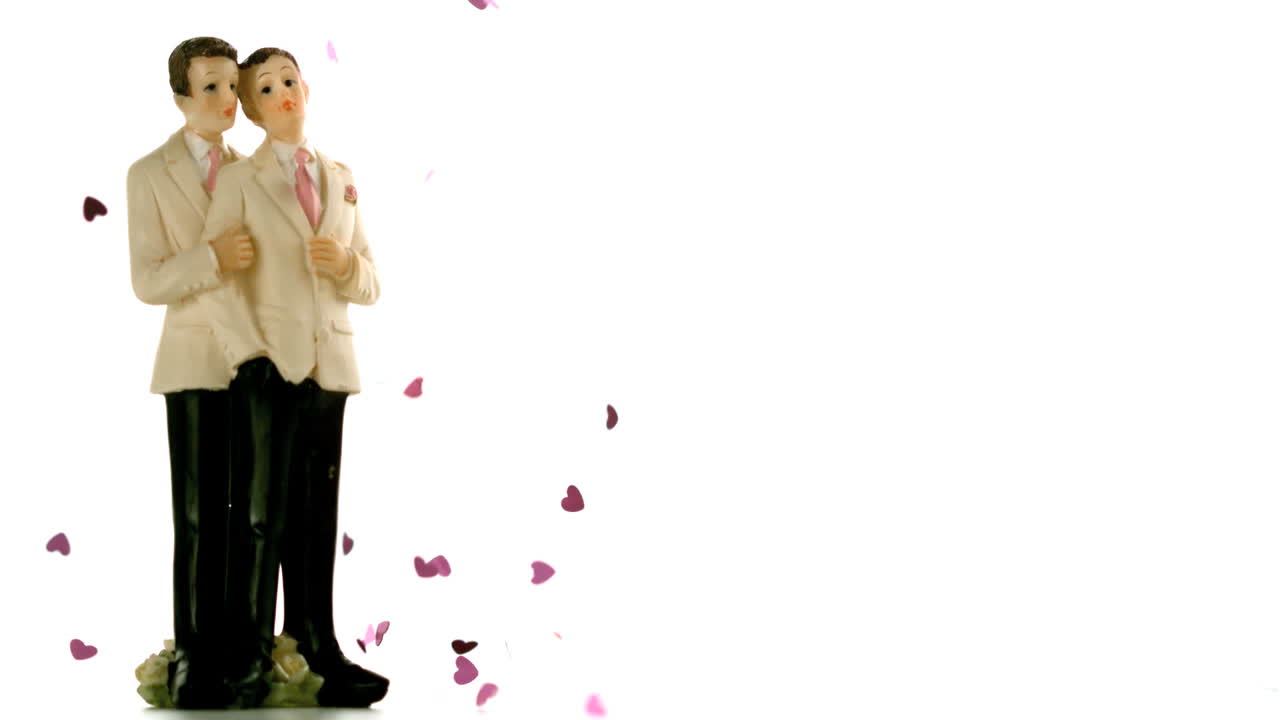 конфетти падают на гей-женихы.