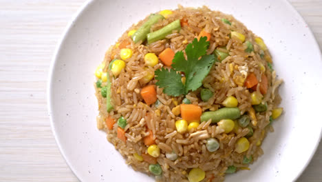 fried-rice-with-green-peas,-carrot-and-corn---vegetarian-and-healthy-food-style