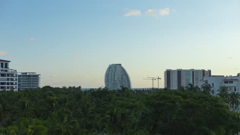 timelapse of the complex called la isla acapulco in méxico