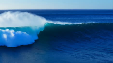 powerful ocean wave breaking