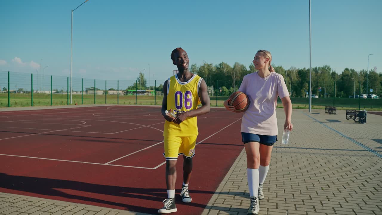 Basketbol Sahasındaki Atletler