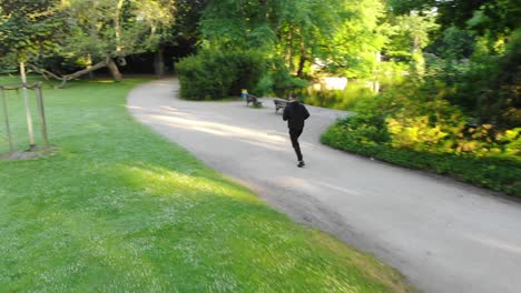 duesseldorf volkspark jogging - germany