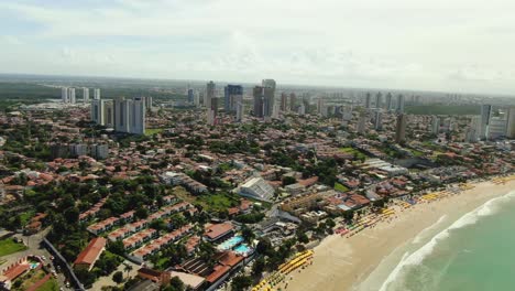 toma aérea de edificios en natal