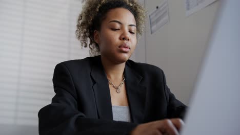 woman working on laptop