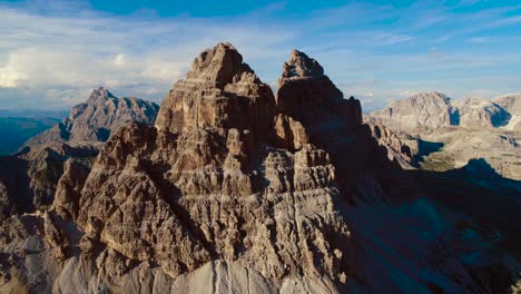 nationaler naturpark tre cime in den dolomiten-alpen. die schöne natur italiens.