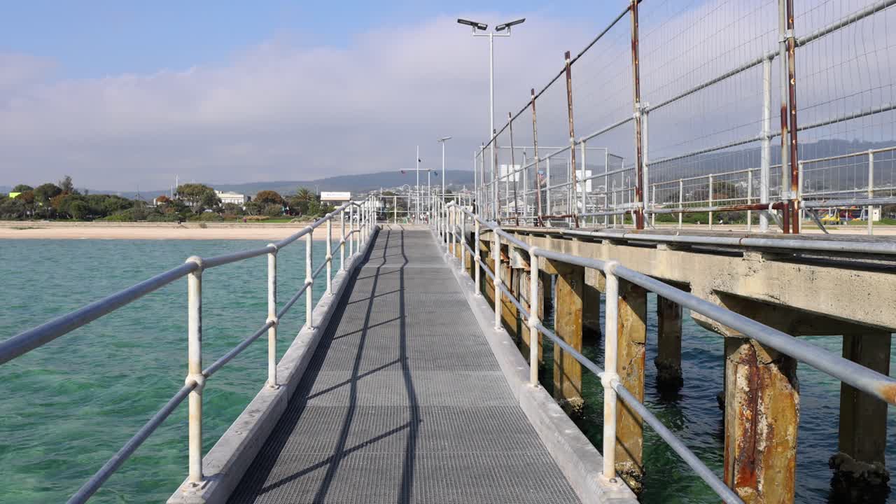 A walk along the Dromana pier