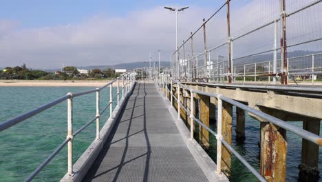 A walk along the Dromana pier