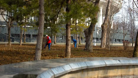 Spring-work-behind-the-Amir-Temur-Museum-Tashkent,-Uzbekistan