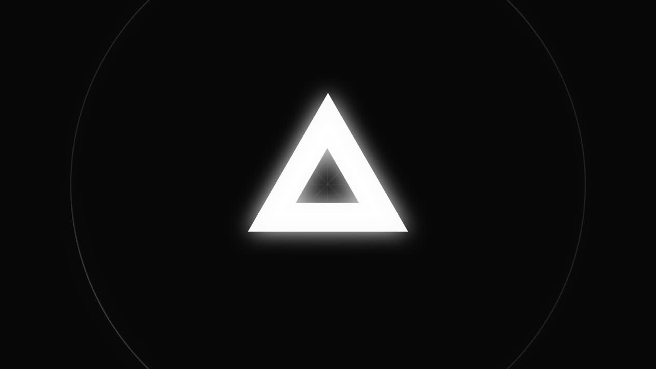 triángulos brillantes concéntricos