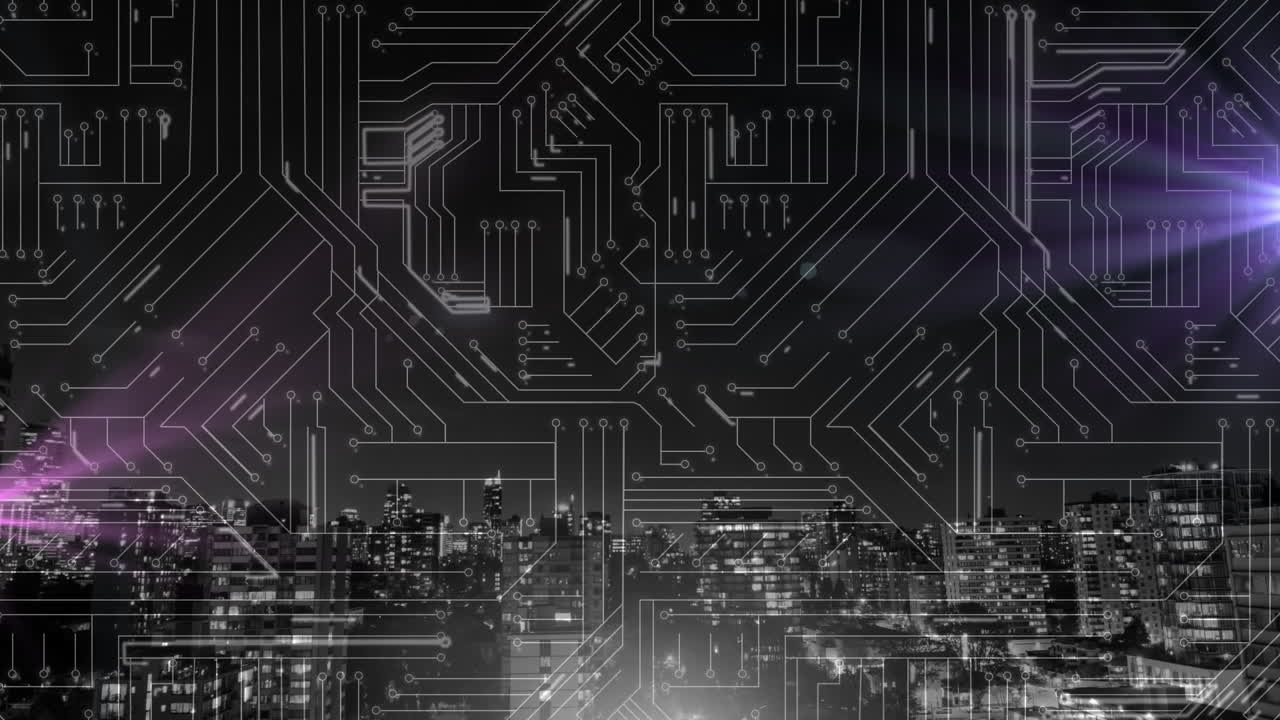 도시 풍경 위에서 컴퓨터 회로판에 달리는 빛의 흔적의 애니메이션