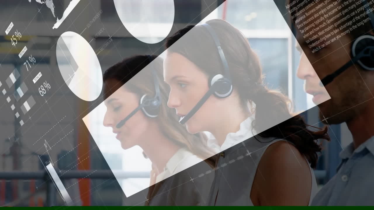 animación del procesamiento de datos financieros sobre diversas personas de negocios que usan auriculares telefónicos