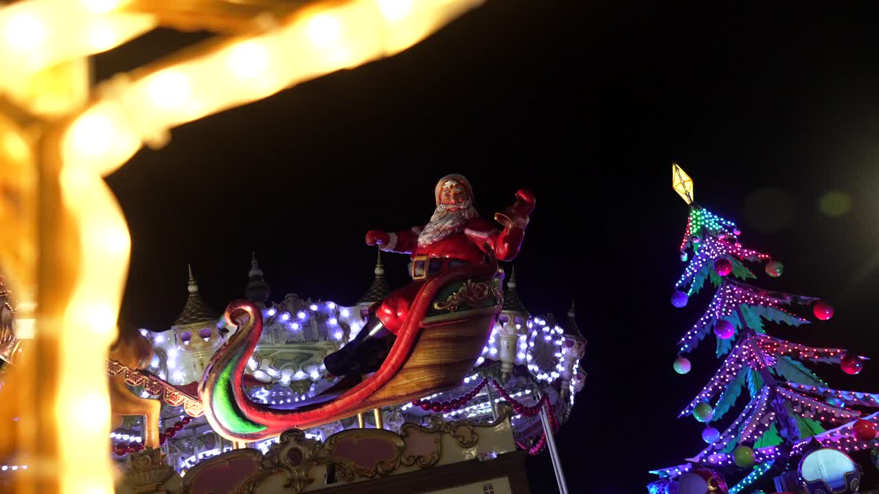 Christmas Carousel and Tree Decorations